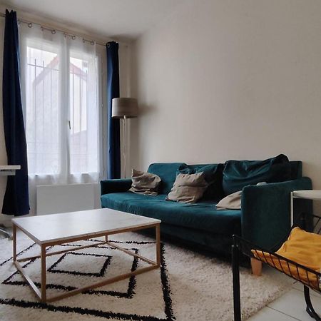 Modern 1 Bedroom Apartment Near The Metro. Ivry-sur-Seine Exterior foto